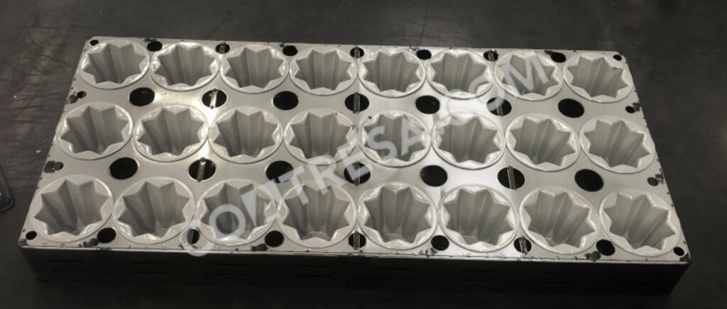 MUFFINS TRAY MANUFACTURER