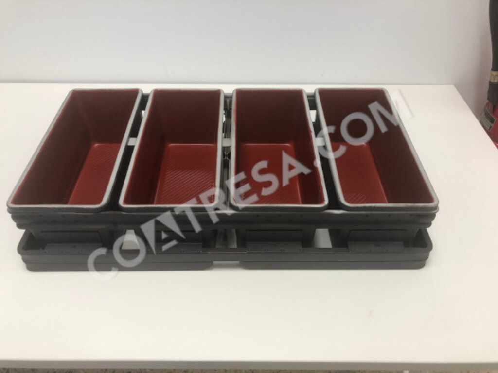 TEFLON-COATED SANDWICH BREAD MOLDS